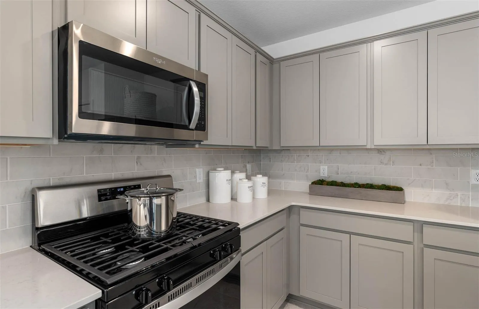 Model Home Design Only. Pictures and furnishings are for illustrative purposes only. Elevations, colors and options may vary. Furniture is for model home staging only.