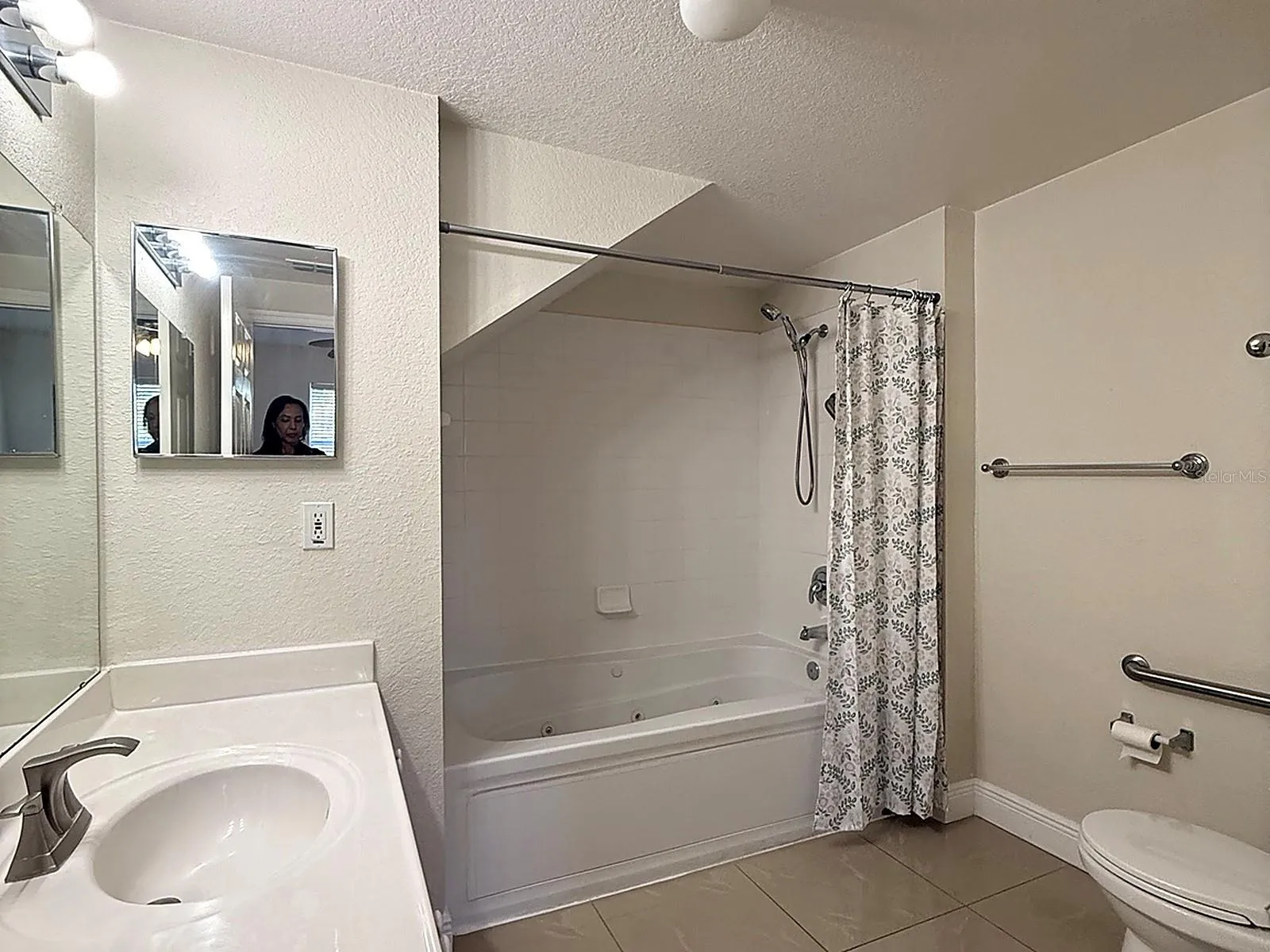 1st Floor Primary Bath