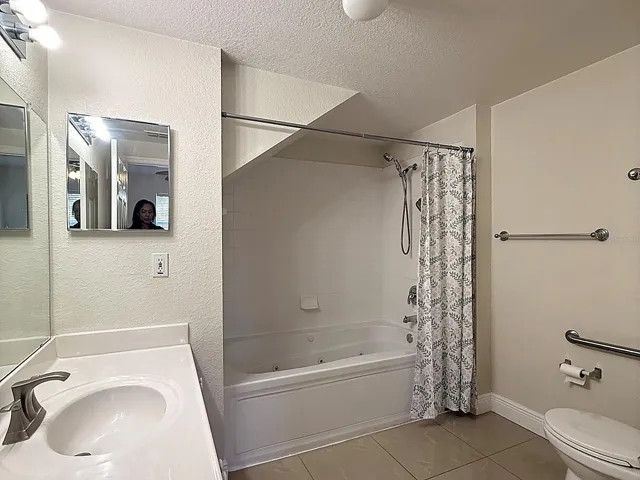 1st Floor Primary Bath