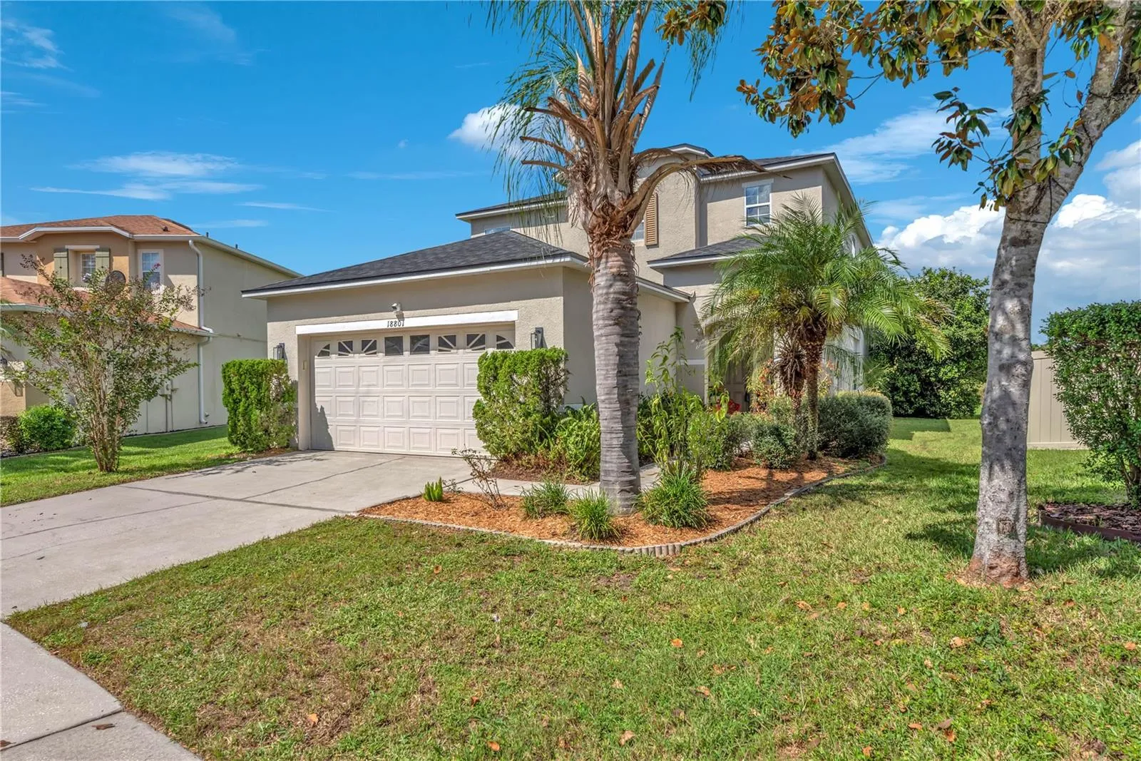 If you're looking for a spacious pool home with beautiful water and conservation views, privacy, a flexible floor plan, and numerous updates, this Tierra Del Sol home offers an exceptional opportunity.