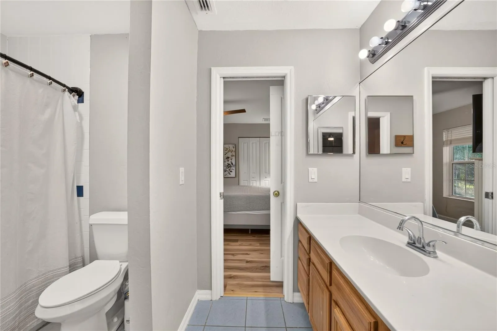 Guest Bathroom 2