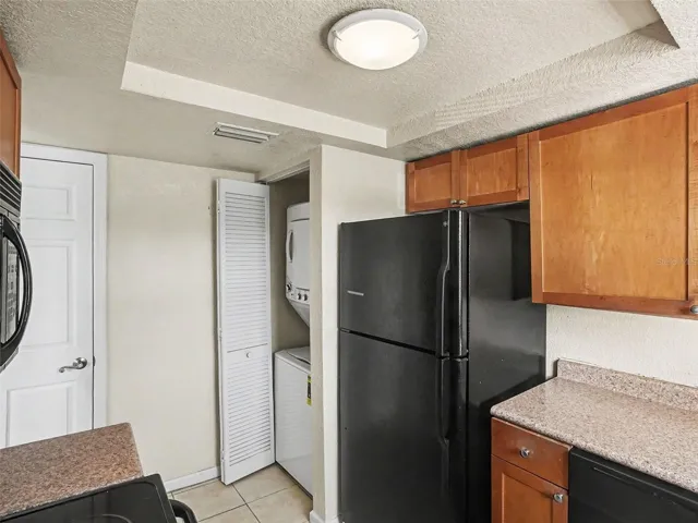 Kitchen-Laundry Closet
