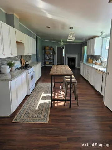 Kitchen Virtually Staged