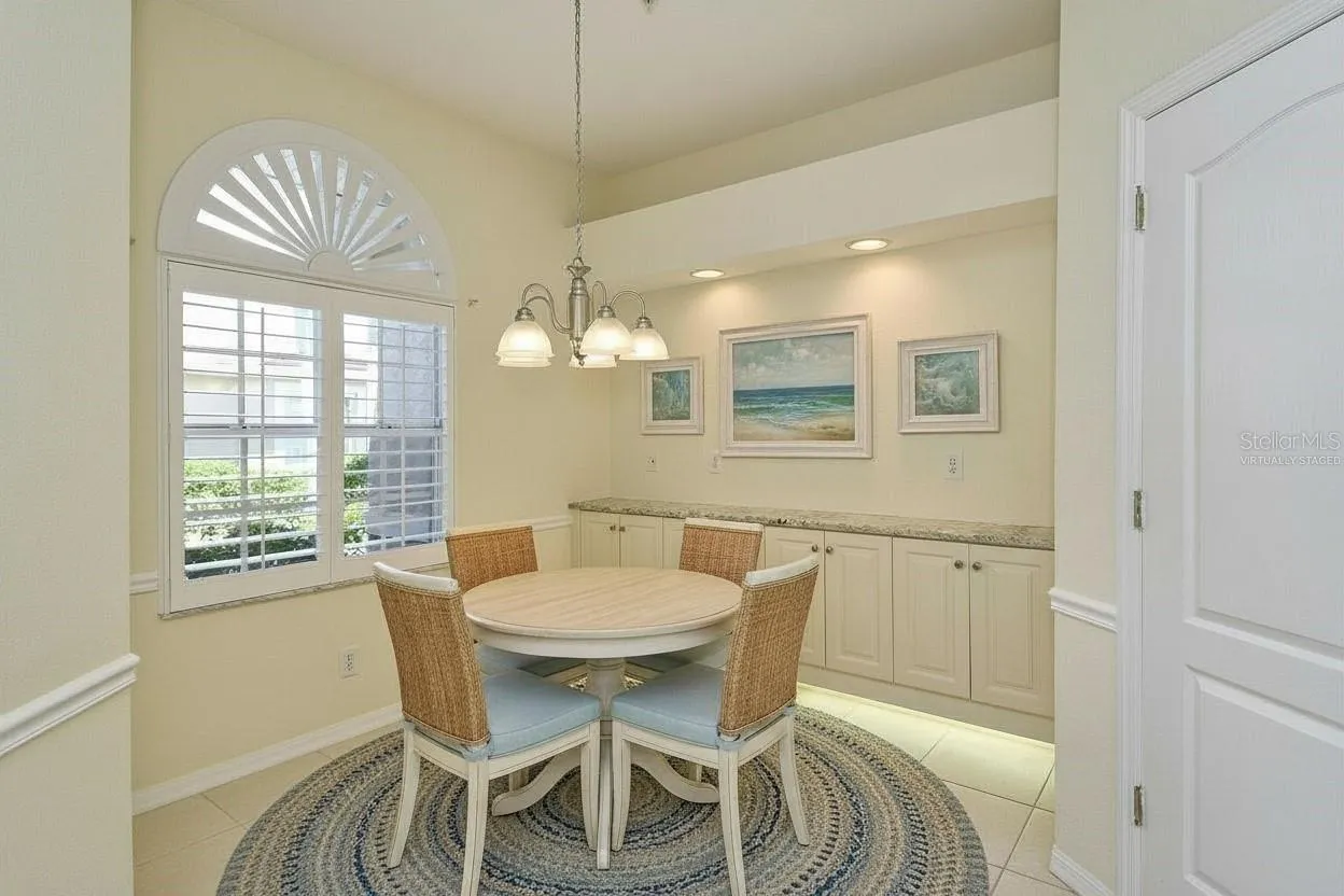 Breakfast Nook Virtually Staged