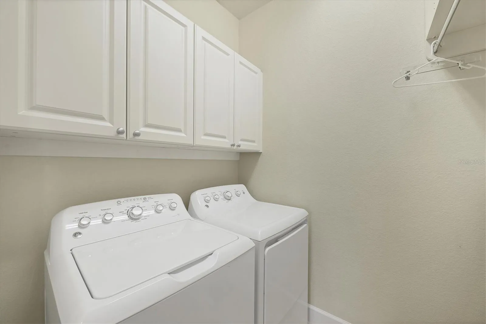 Laundry Room with cabinets