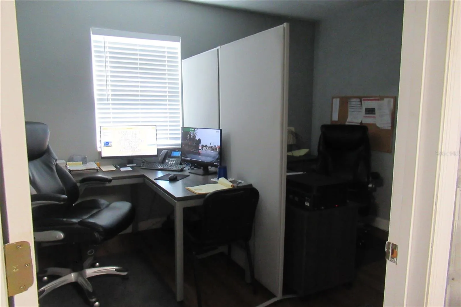 2nd 2 office space