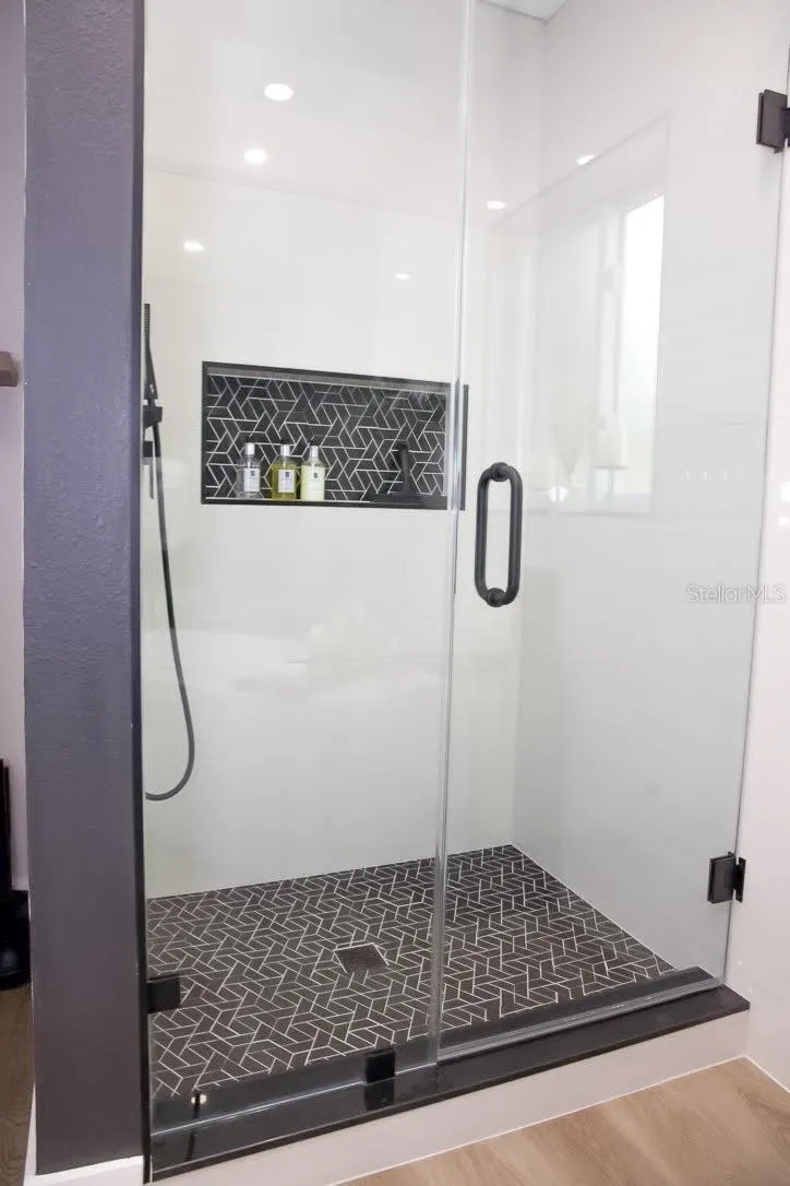 Primary Shower