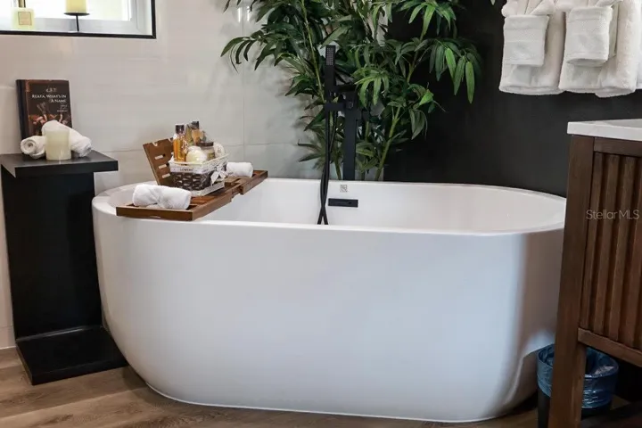 Spa like Tub