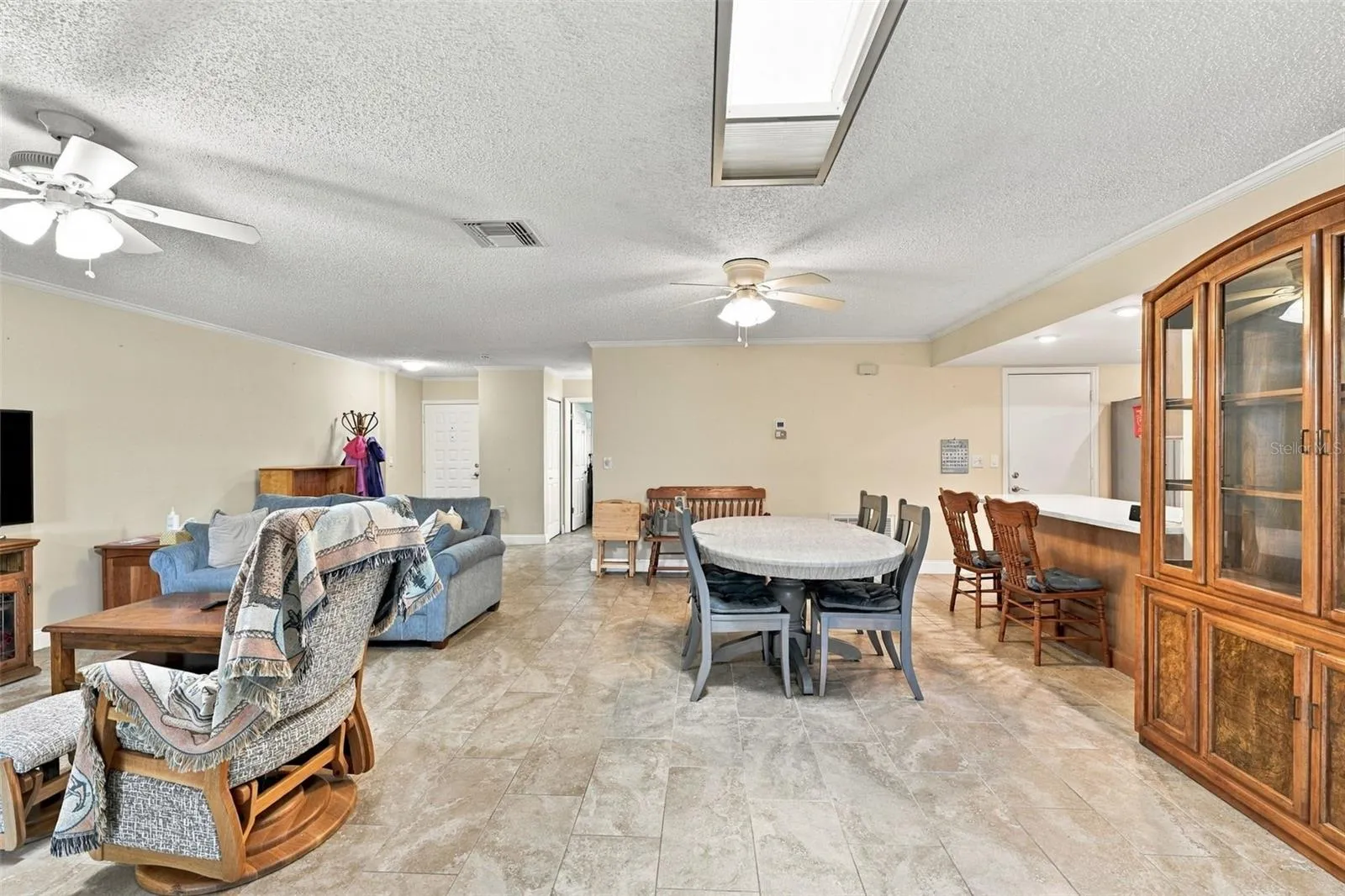 Family Room/Dining Room Combo