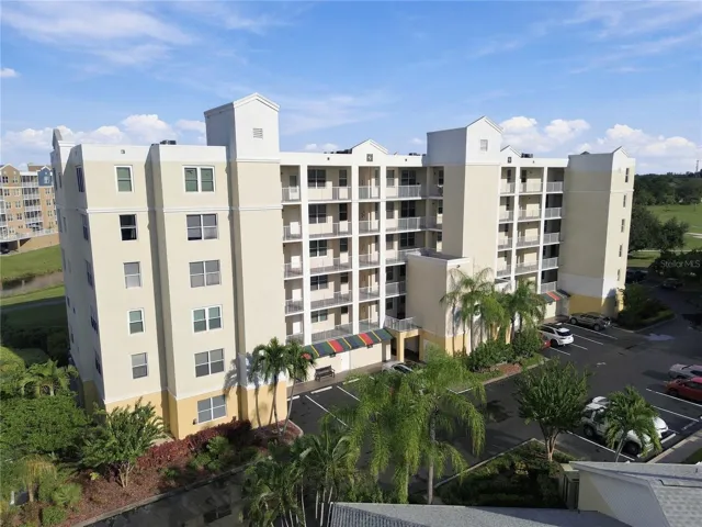 1200 Country Club Dr / Building 3