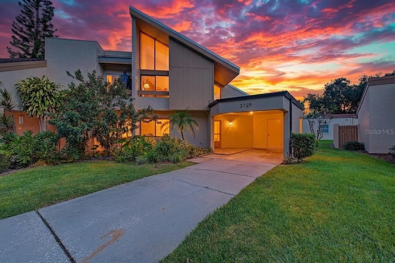 Cul De Sac lot, Primary Bedroom downstairs, 3 Bathrooms/Carport. overed