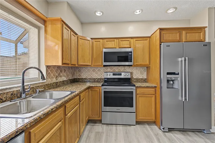 Appliances, Patio off to the side.