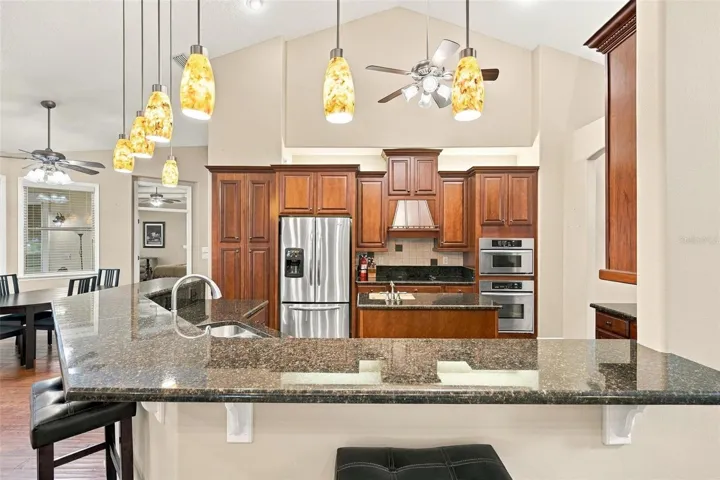 KITCHEN WITH BEAUTIFUL LIGHTING