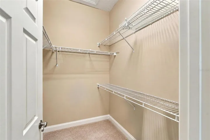 2ND PRIMARY SUITE WALK IN CLOSET