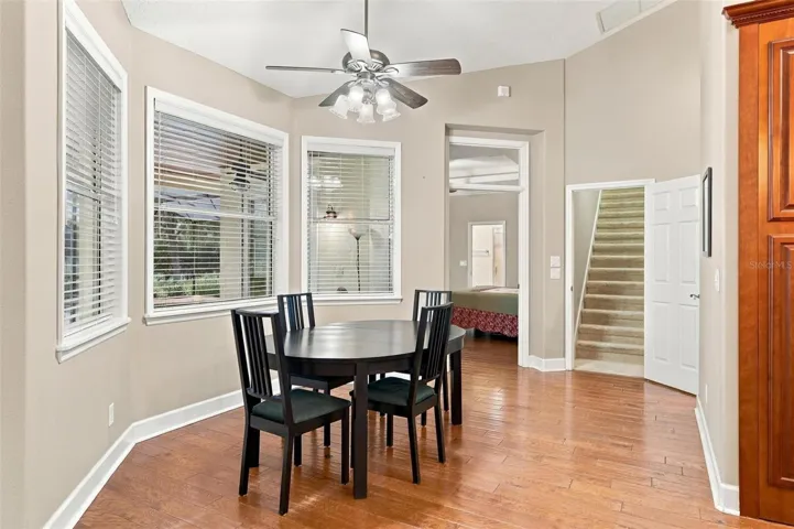 SPACIOUS BREAKFAST NOOK