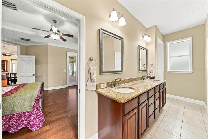 PRIMARY SUITE ENSUITE