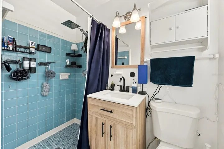 Private primary bathroom
