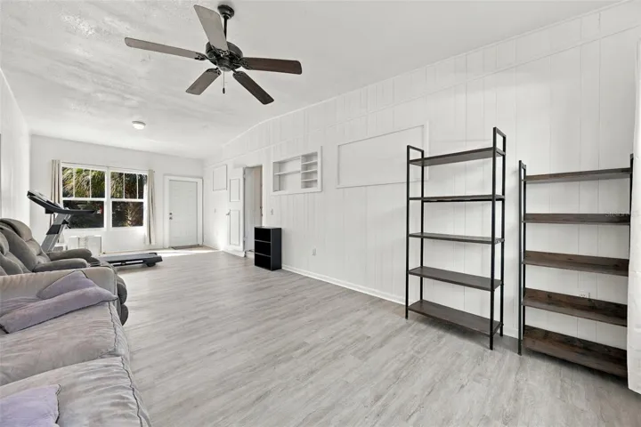 Private front entry way to MIL ensuite