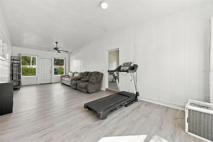 Private back entry way to MIL ensuite