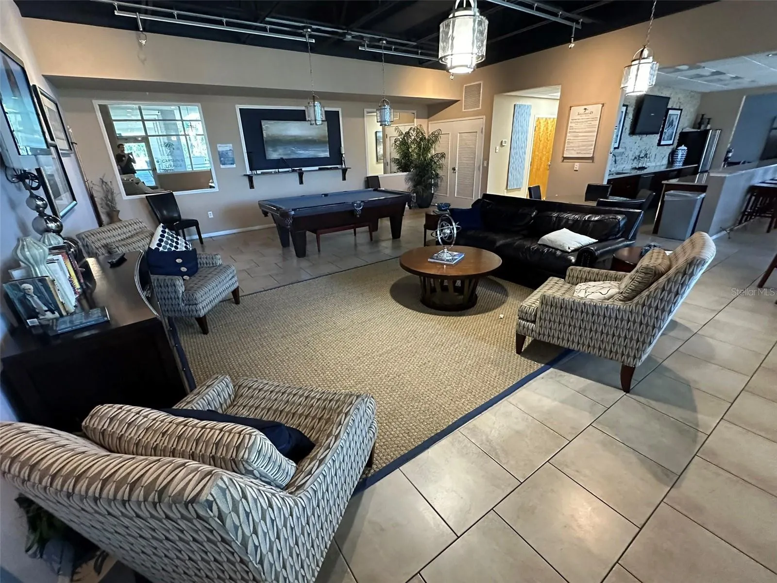 Captains Lounge