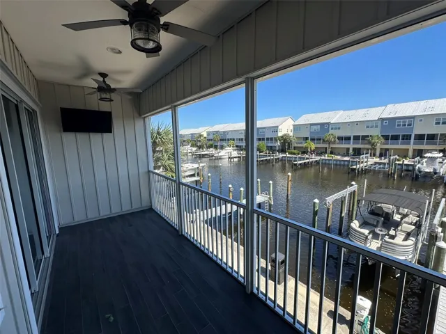 Enjoy your coffee while watching the wildlife in a private screened balcony