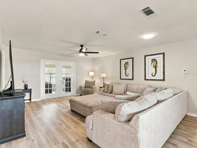 Furnished large living room