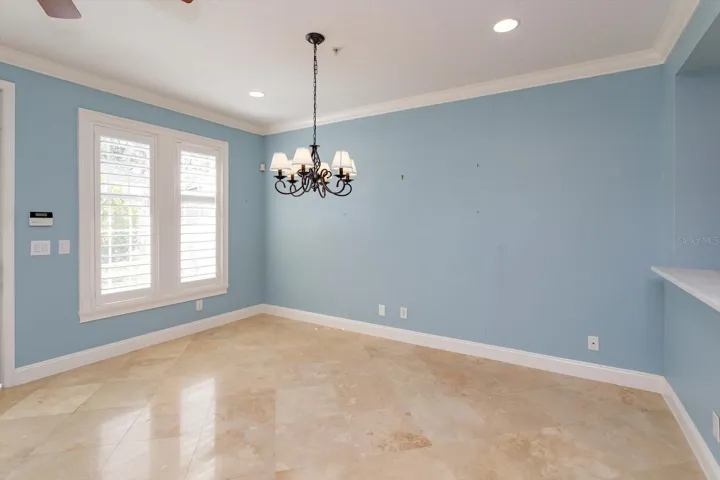 Family Room/Dinette