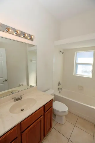 hall bath 2