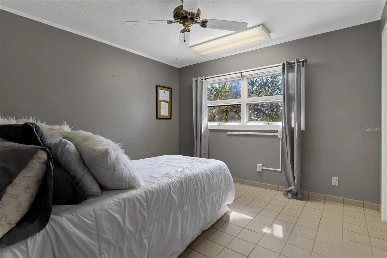 Guest Room 1