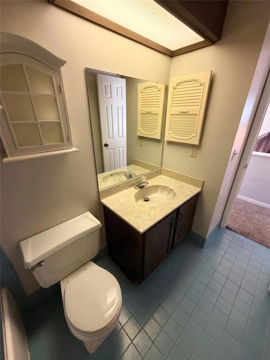 Bathroom 2 Alt View