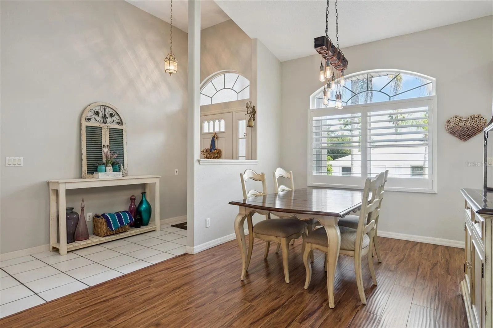 Dining and foyer