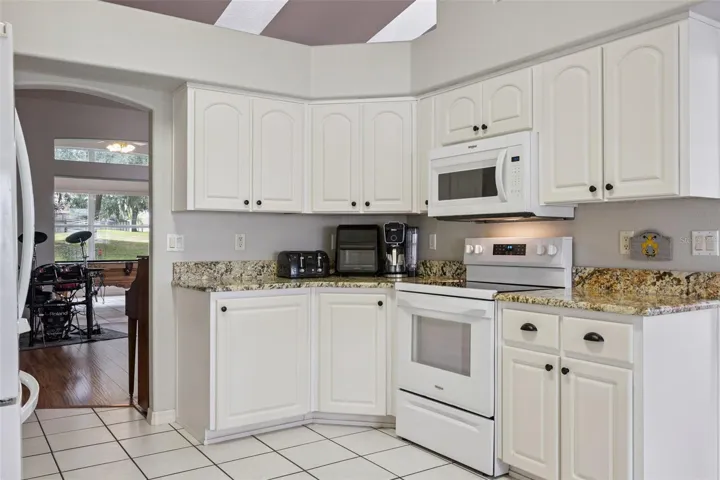 Center Kitchen Home