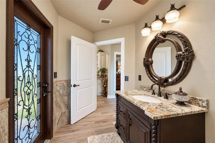 Guest Bath with Pool Access