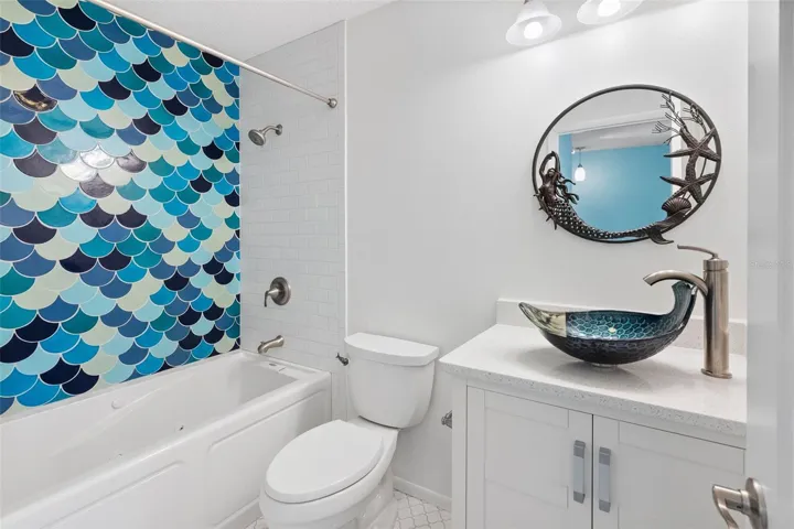 Hall Bathroom 2