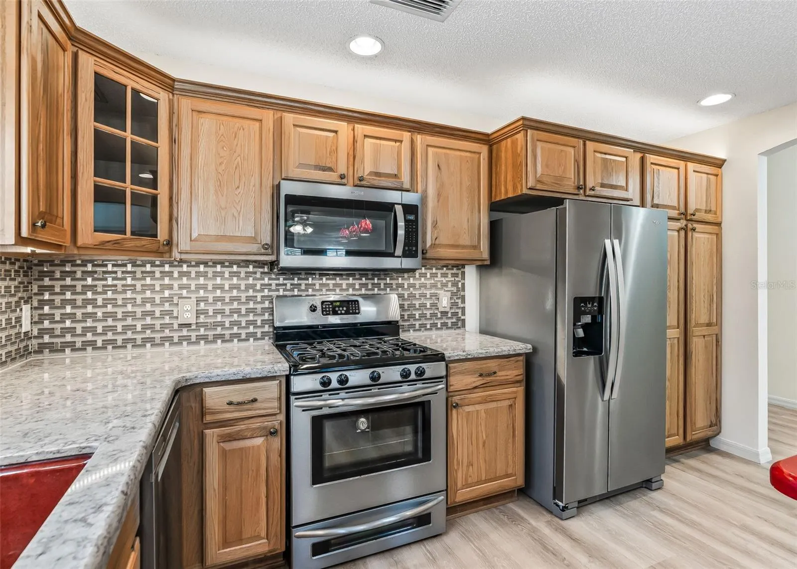 Stainless Steal Appliances &amp; Gas Range.
