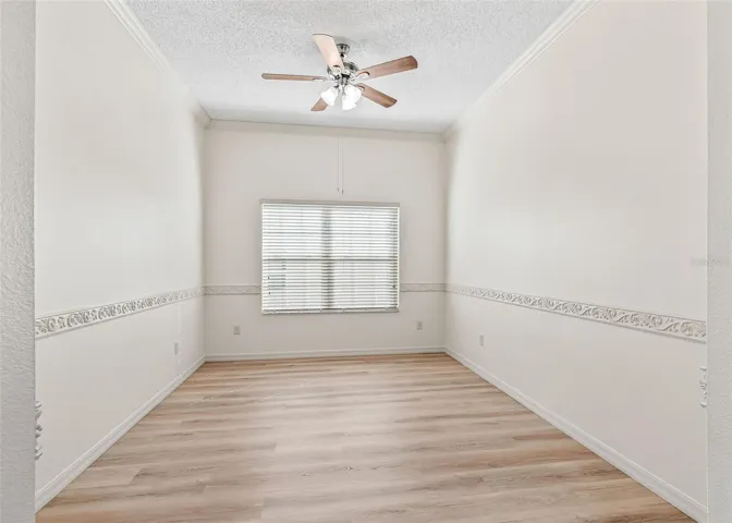 Bonus Room 14' x 10'