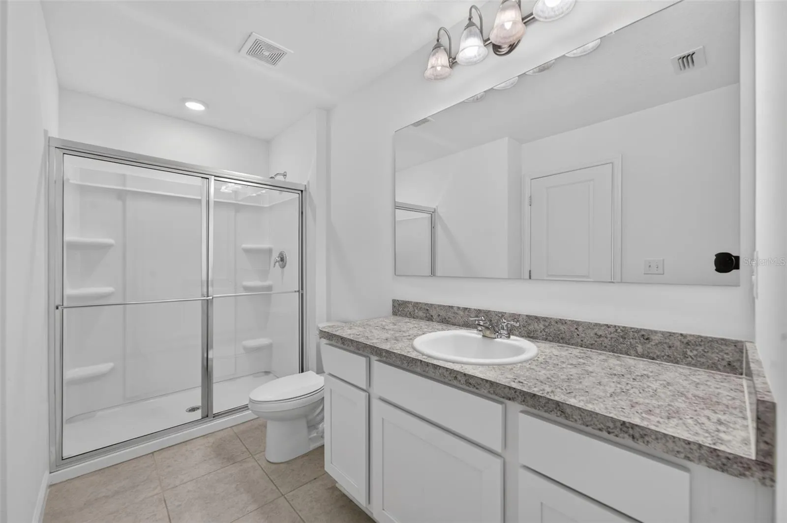 Master bathroom with Shower