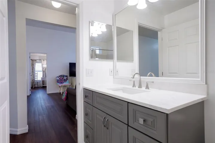 2nd Full Bathroom