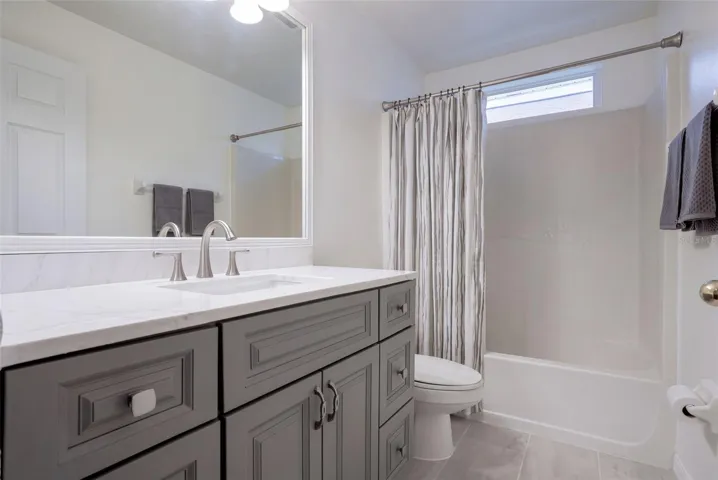 2nd Full Bathroom