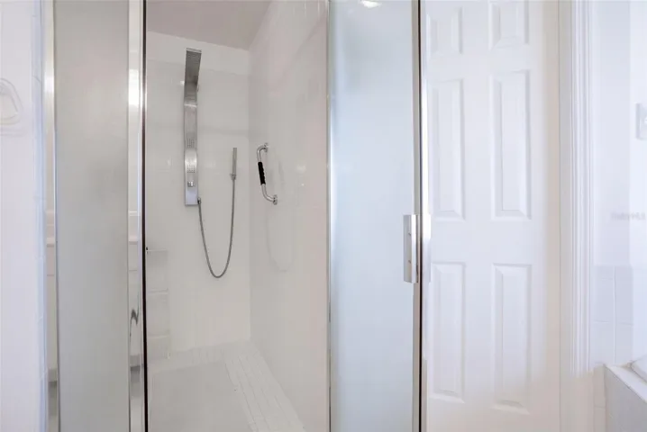 Primary Bathroom w/ Soaking Tub & Shower