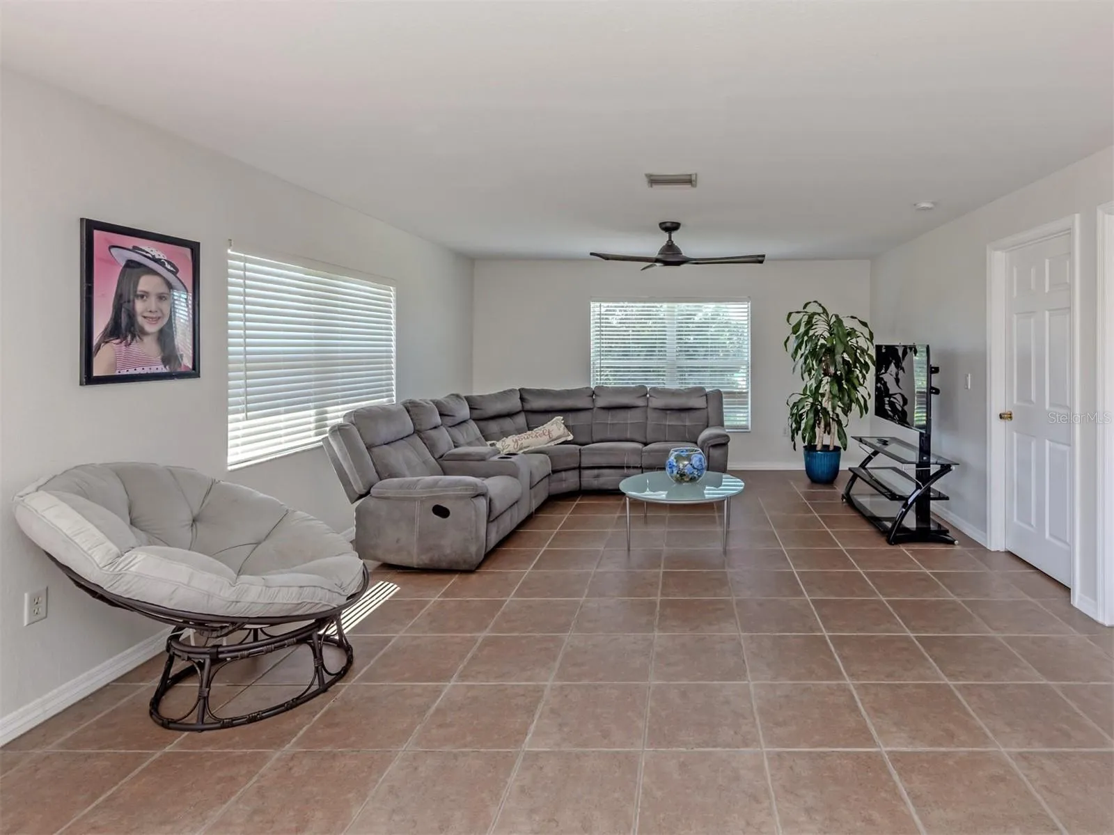 Unit B - Living Room