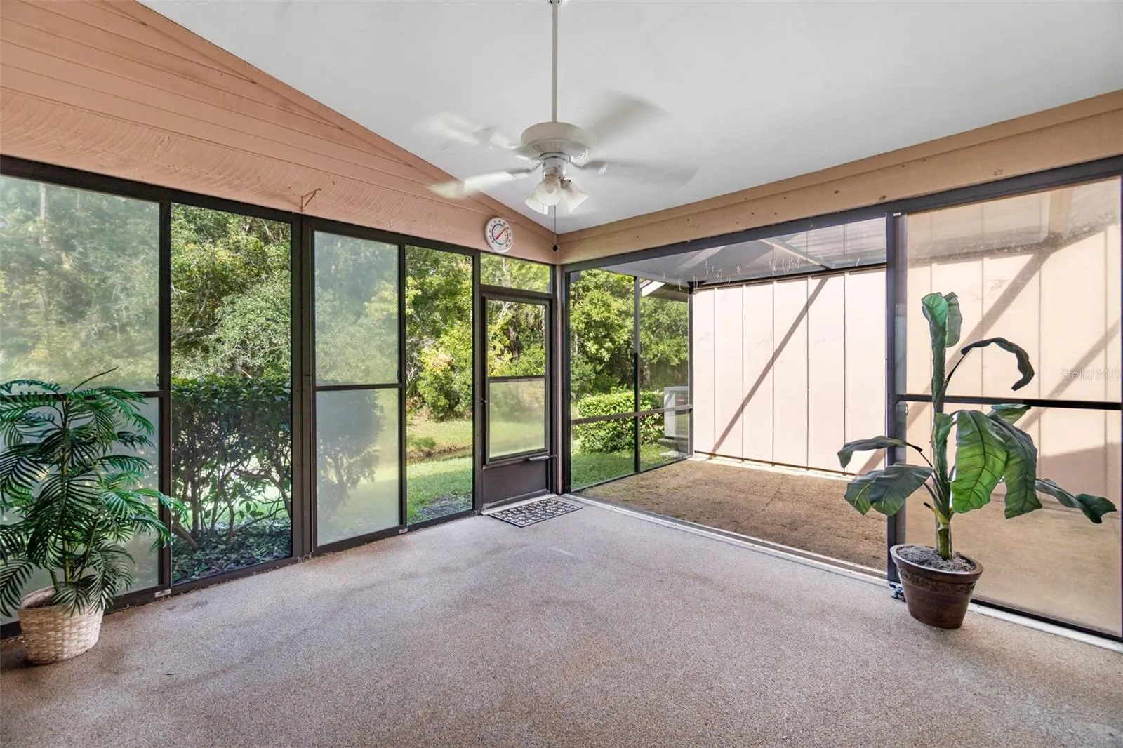 screened in L-Shaped lanai; covered &amp; un-covered