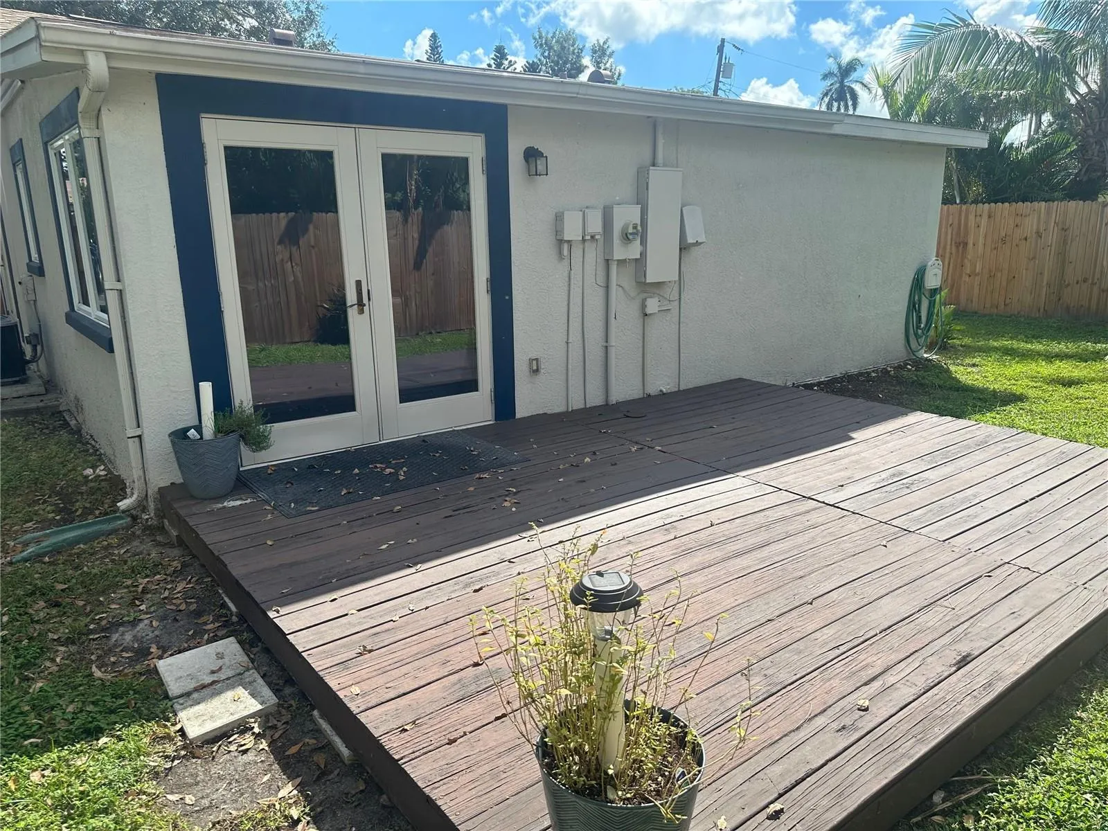 DECK BEHIND HOUSE