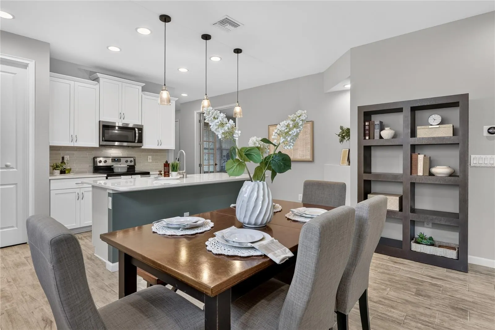 Open Concept Living/Dining Room