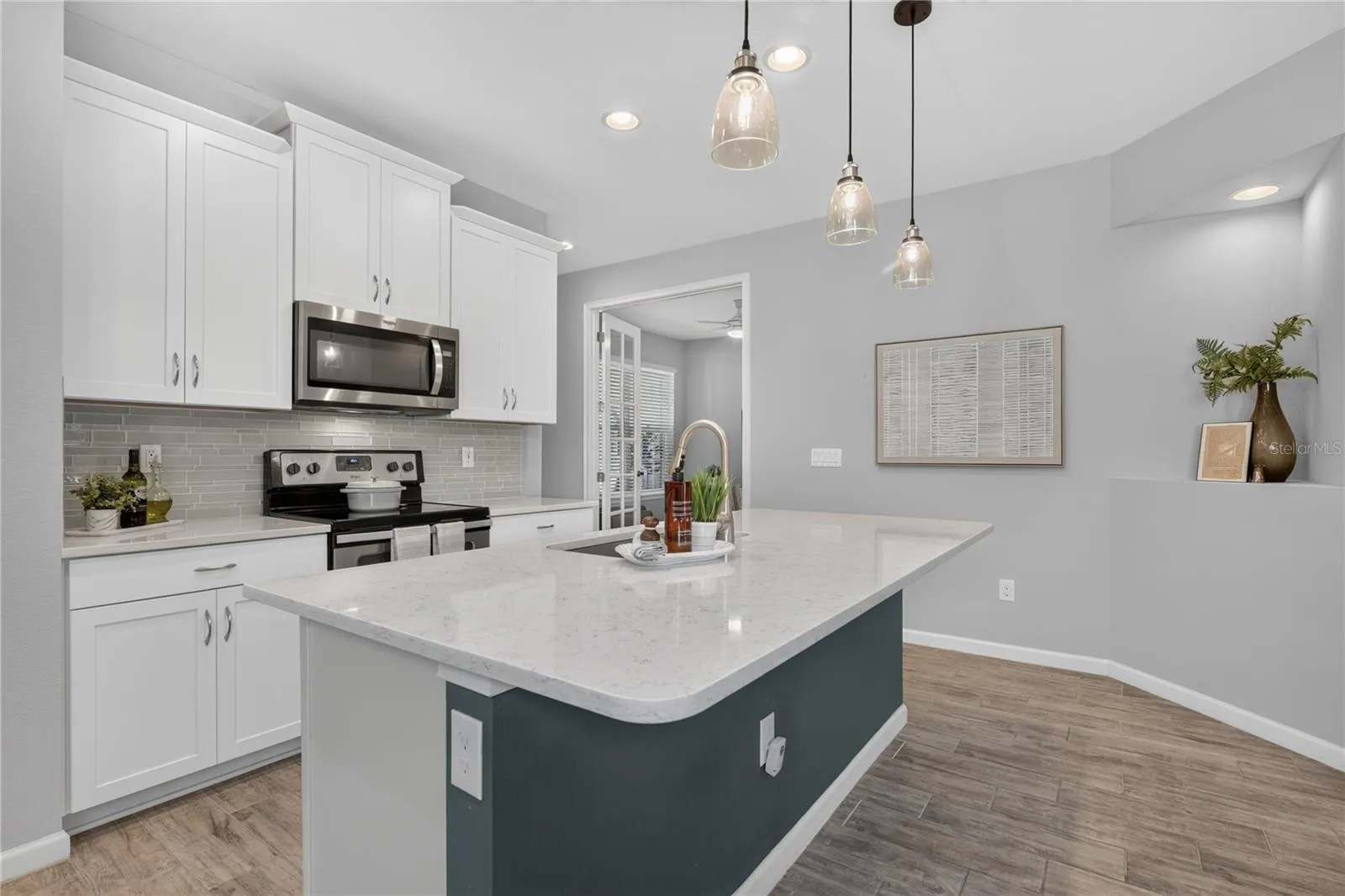 Open Concept Living/Dining Room