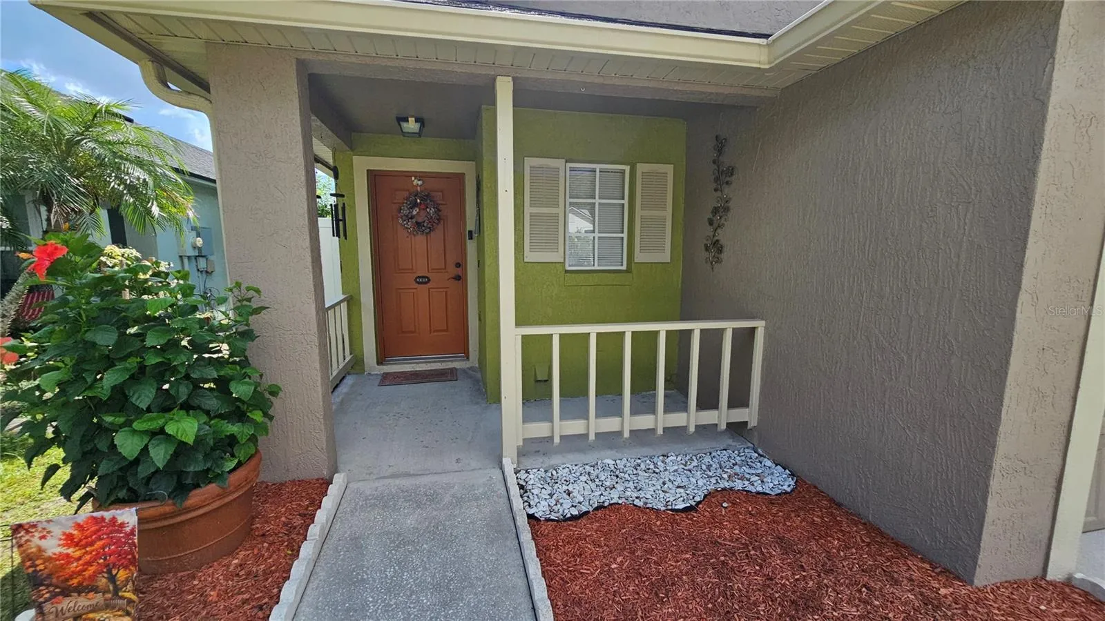 Inviting Front Entry
