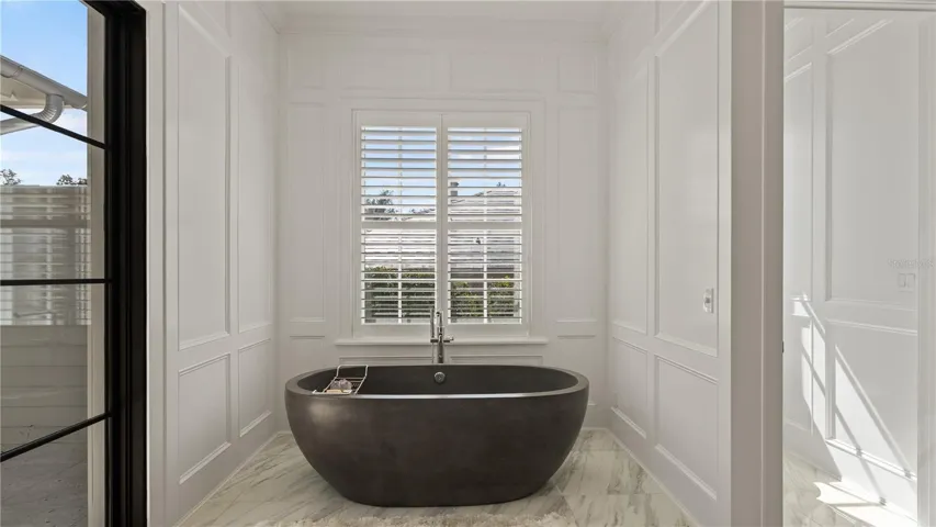Primary Suite - Bathroom