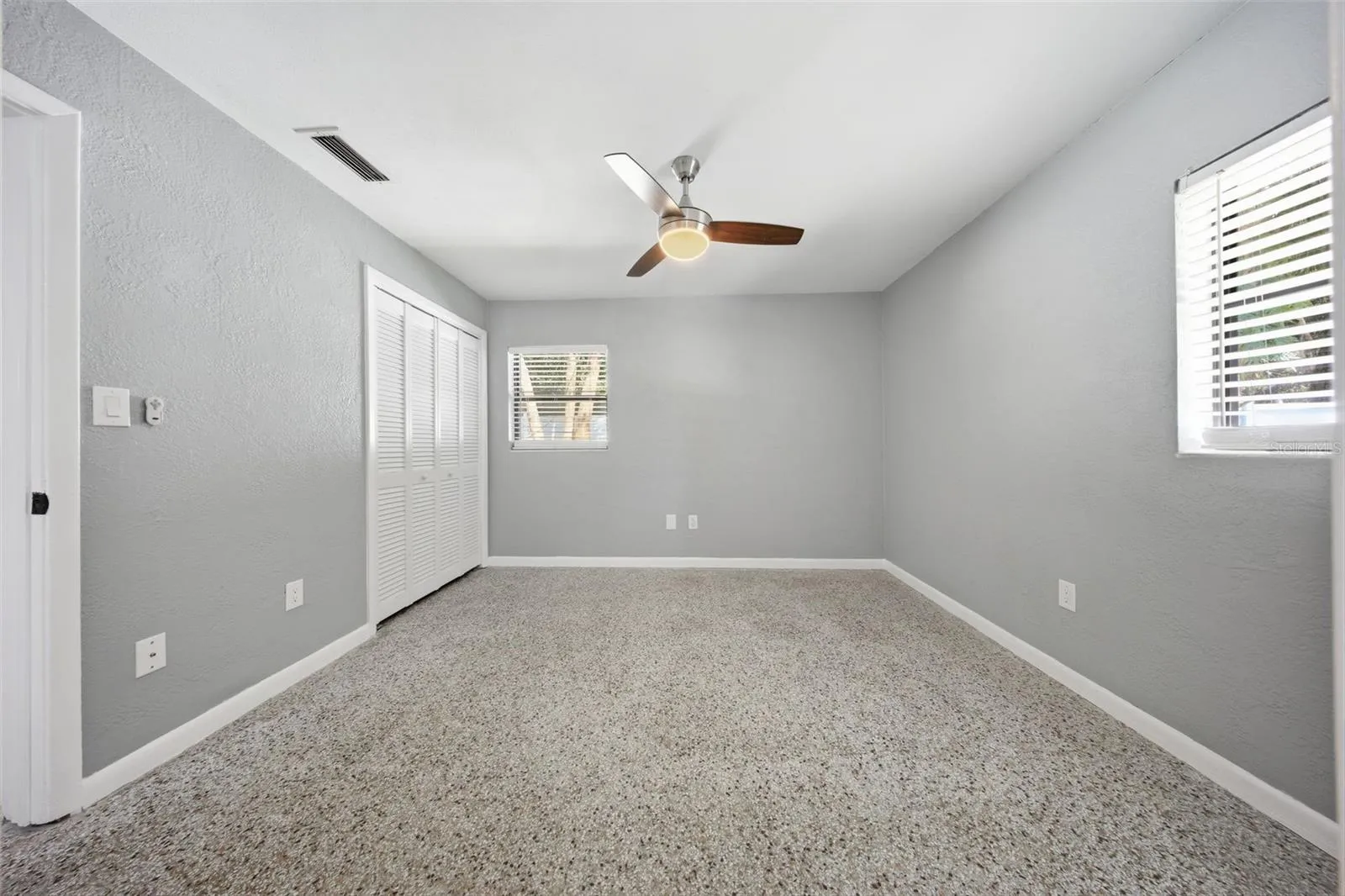 Bedroom/Bathroom 2