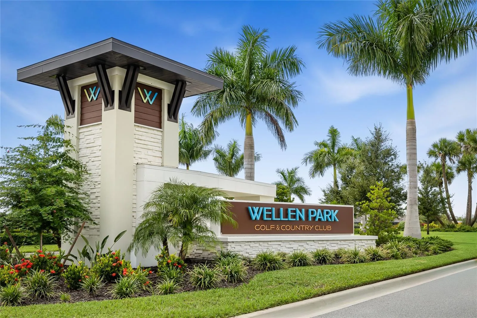 Beautiful Gated entrance to Wellen Park Golf and Country Club