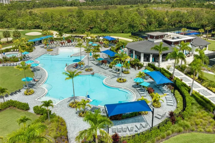 Wellen Park Golf and Country Club Resort Style Pool and Tiki Bar and Restaurant.